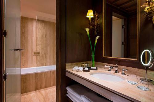 Foto del baño de Palacio del Inka, a Luxury Collection Hotel, Cusco