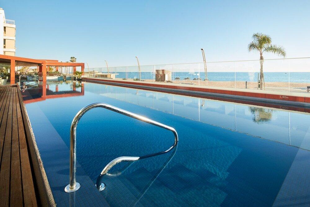 Foto de los servicios de Dom Jose Beach Hotel