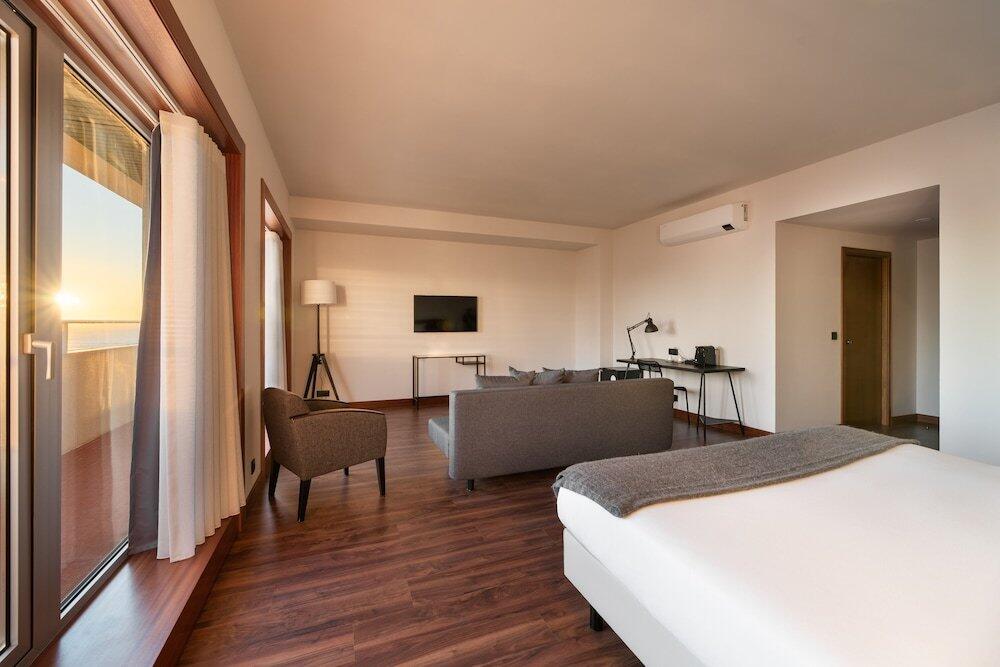 Foto de una habitación de Praiagolfe Hotel