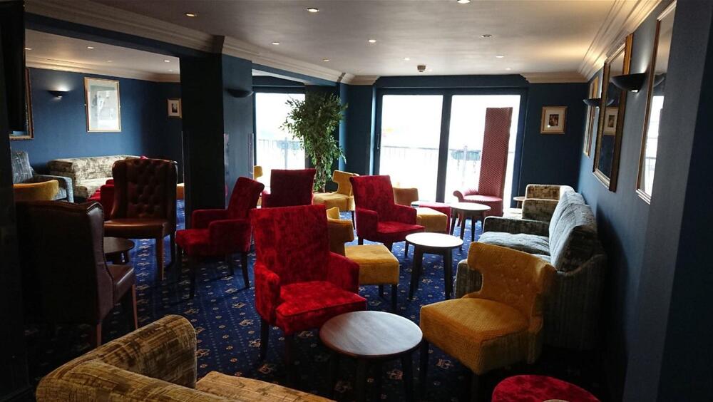Foto de restauración de The Queens Hotel