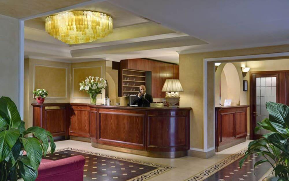 Foto de los servicios de Hotel Corona D&amp;#039;Italia