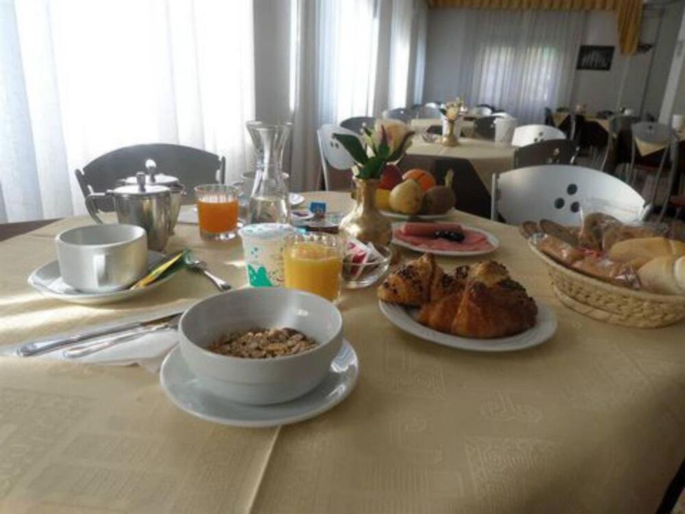 Foto de restauración de Hotel Astoria