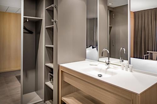 Foto del baño de AC Hotel Sants by Marriott