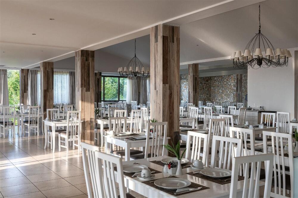 Foto de restauración de Complejo Kassandra Bay Resort, Suites &amp;amp; Spa