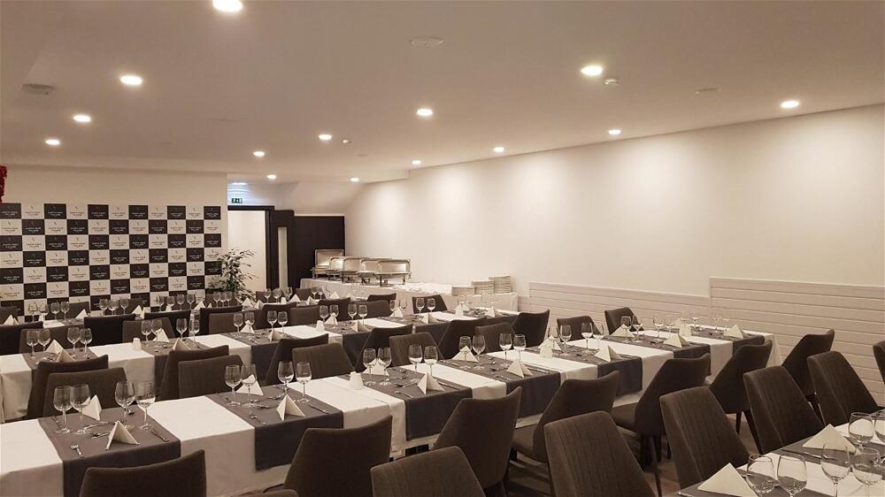 Foto de los servicios de Santa Cruz Village Hotel