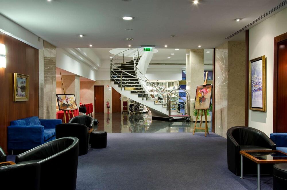 Foto de restauración de VIP Executive Zurique Hotel