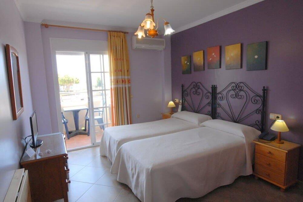 Foto de una habitación de Hotel Miraya Beach