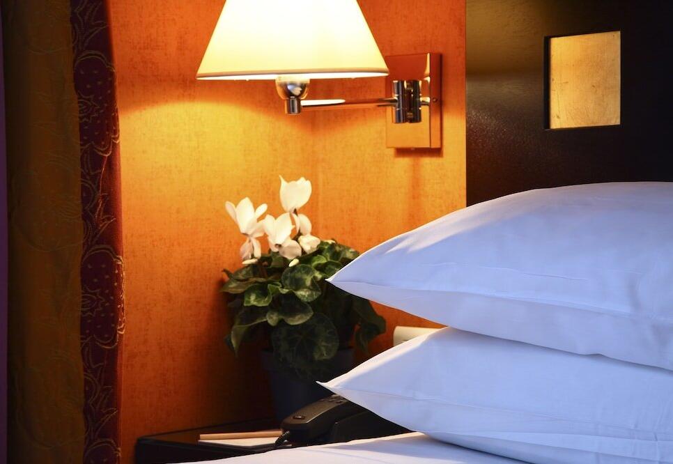 Foto de una habitación de Hotel De La Jatte