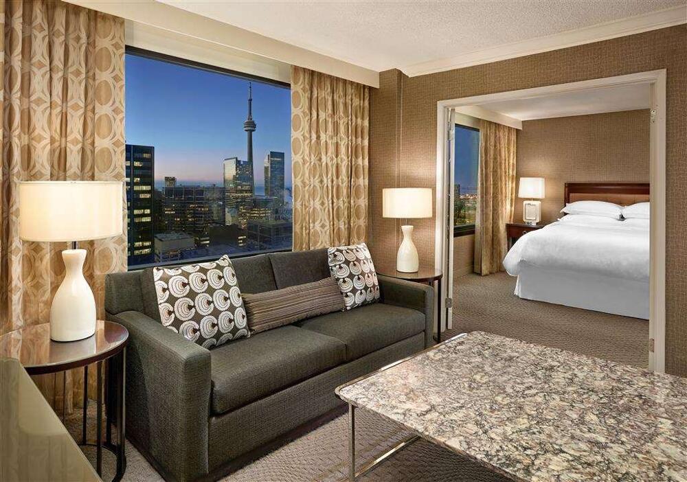 Foto de una habitación de Sheraton Centre Toronto Hotel