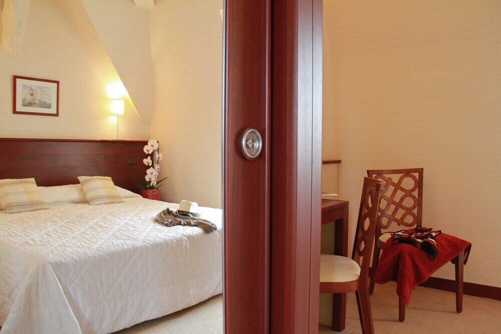 Foto de una habitación de Hotel Spa La Malouinière Des Longchamps - Saint-Malo