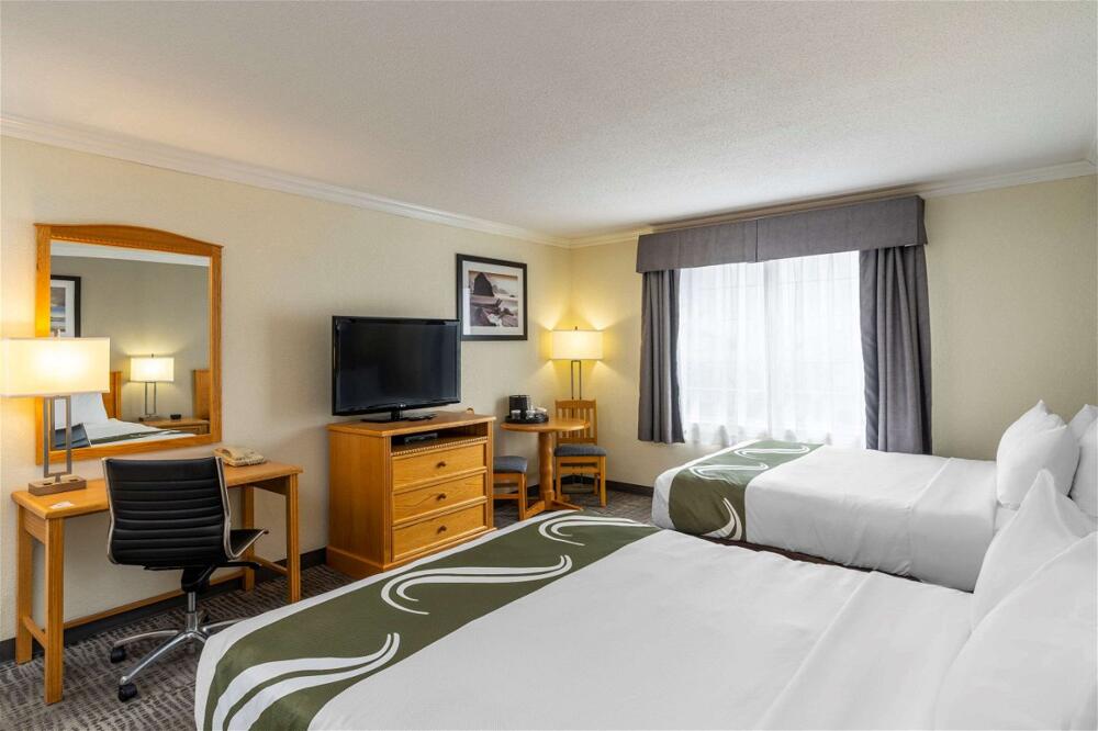 Foto de una habitación de Hotel Quality Inn Downtown Inner Harbour