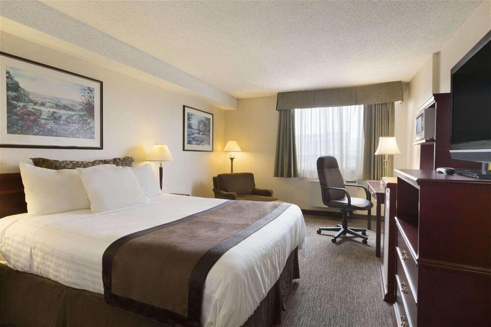 Foto de una habitación de Hotel Travelodge by Wyndham Vancouver Airport