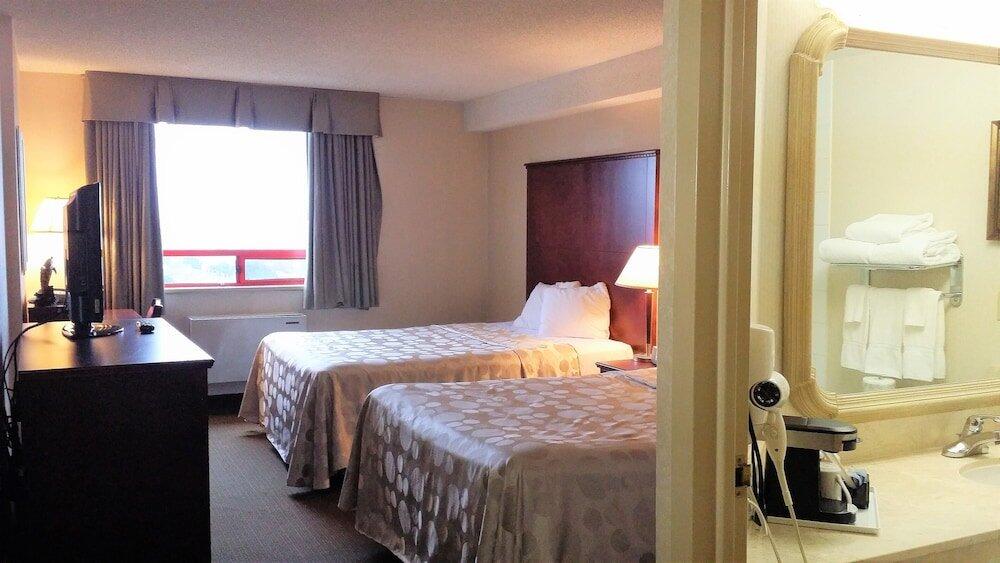 Foto de una habitación de Hotel Travelodge by Wyndham Vancouver Airport