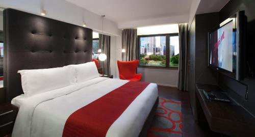 Foto de una habitación de Hotel The Mira Hong Kong
