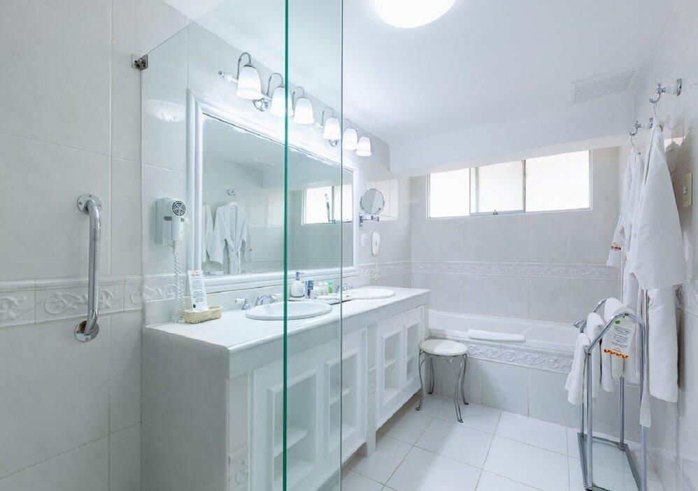 Foto del baño de Hotel Terra Andina Colonial Mansion