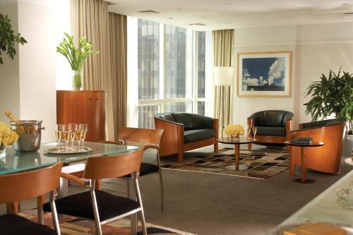 Foto de los servicios de Hotel Millennium Premier New York Times Square