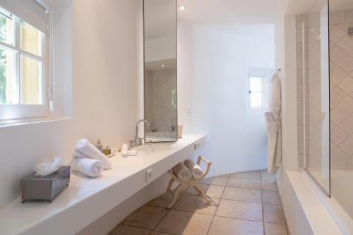 Foto del baño de Hotel La Bastide D&amp;#039;Antoine
