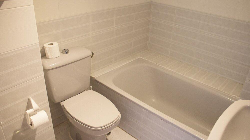 Foto del baño de Apartamentos Esmeralda Unitursa