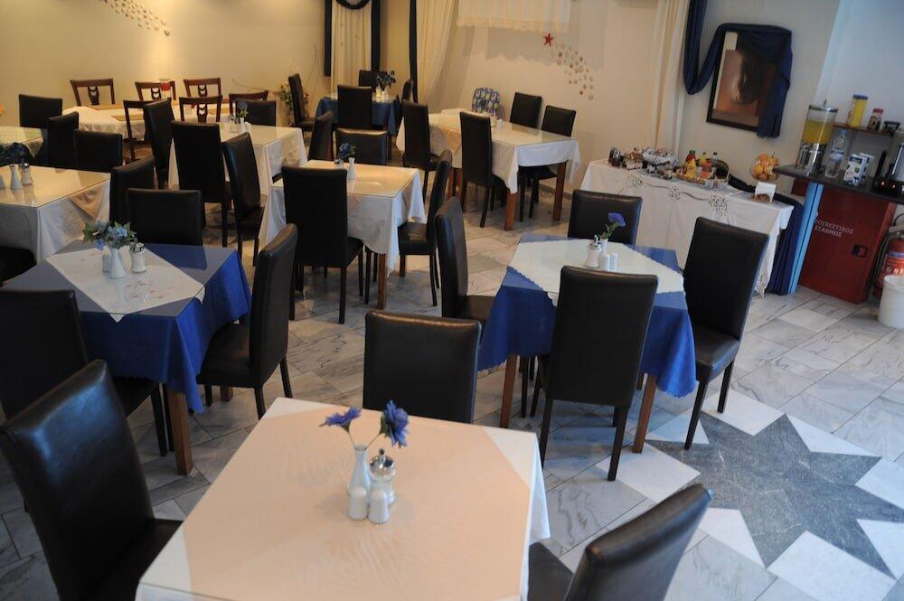 Foto de restauración de Hotel Perissa Bay