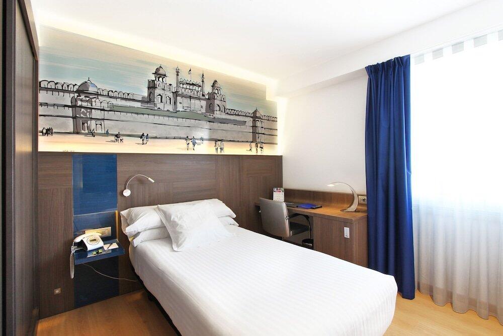 Foto de una habitación de Hotel Eurostars Blue Coruña