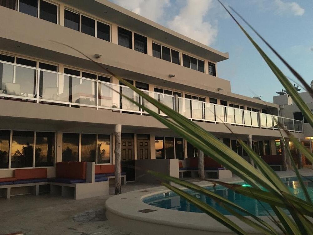 Foto general de Hacienda Morelos Beachfront Hotel