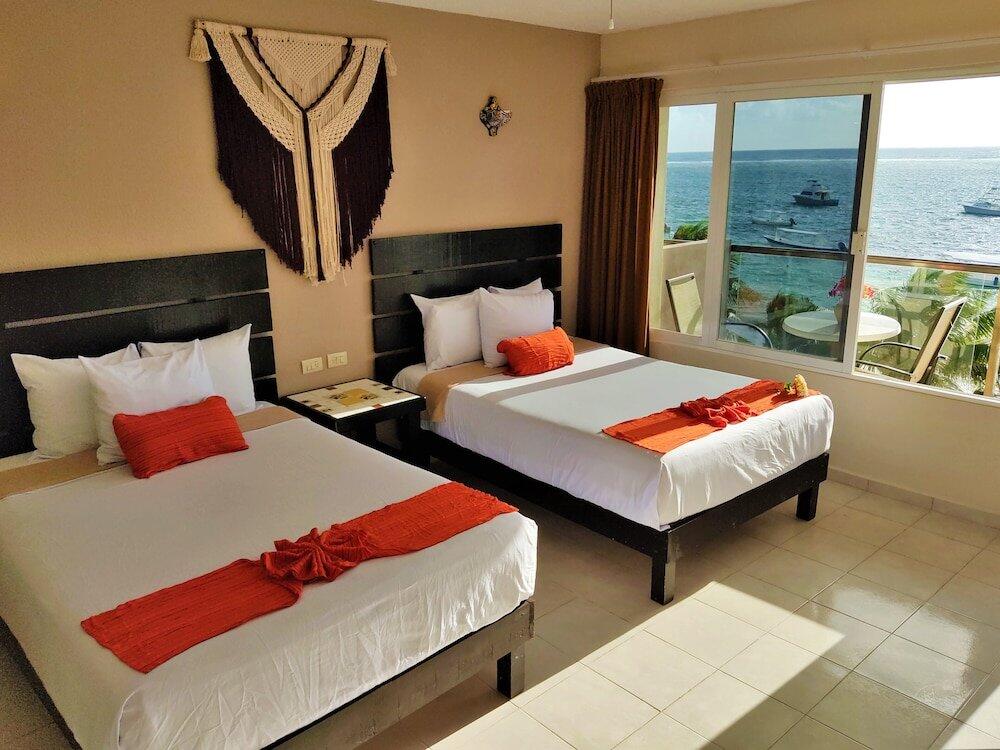 Foto de una habitación de Hacienda Morelos Beachfront Hotel