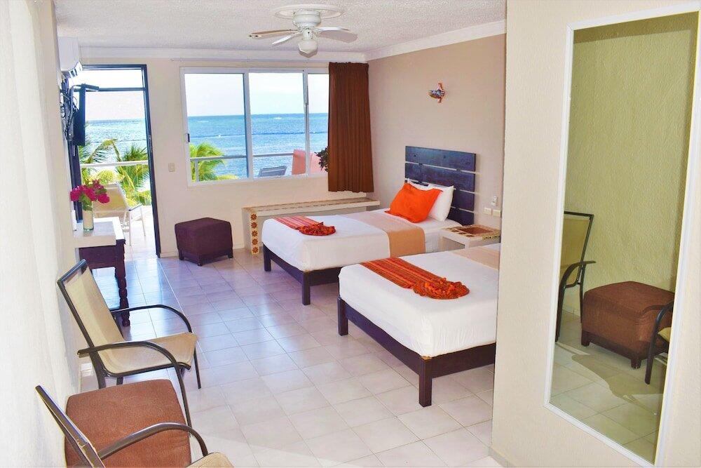 Foto de una habitación de Hacienda Morelos Beachfront Hotel