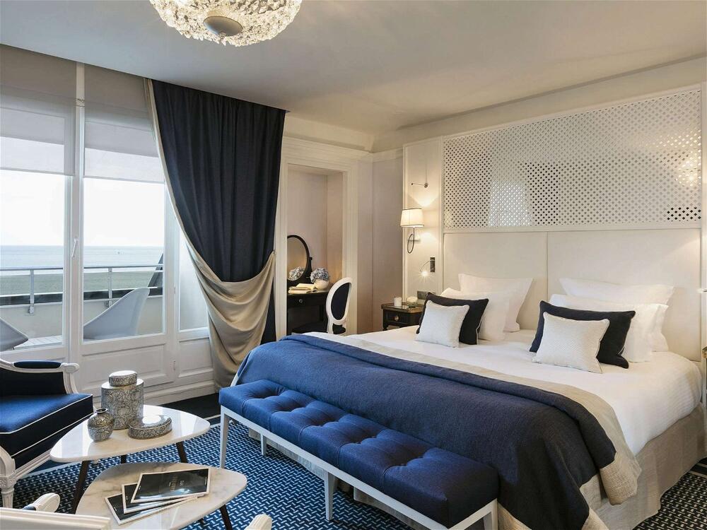 Foto de una habitación de Hôtel Barrière L&amp;#039;Hermitage