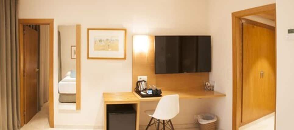 Foto de una habitación de Hotel Costabella