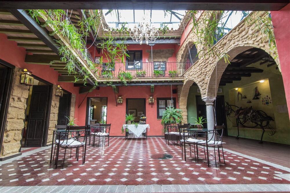 Foto del exterior de La Casona de Calderón Gastronomic &amp;amp; Boutique Hotel