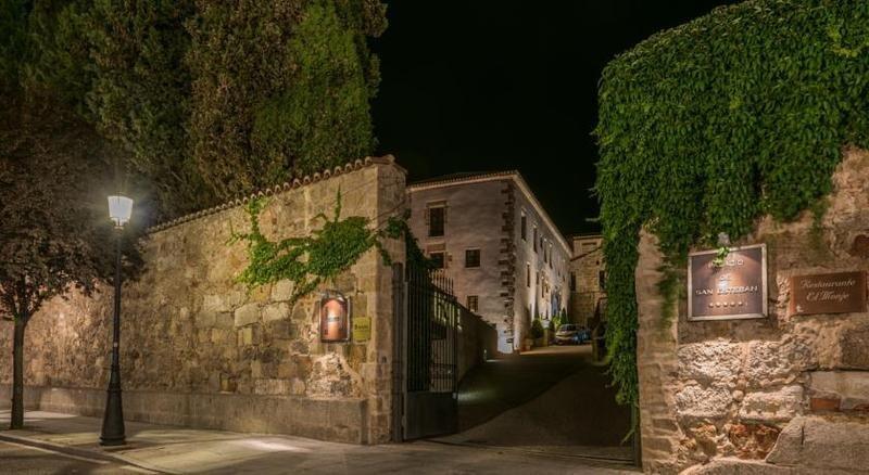 Foto del exterior de Hotel Hospes Palacio de San Esteban