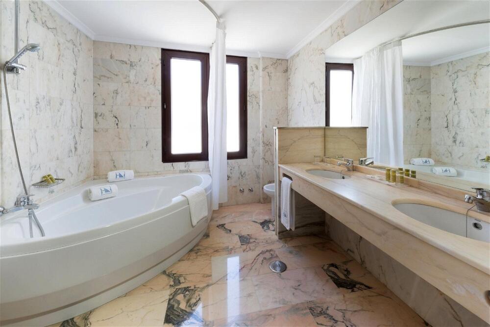 Foto del baño de Hotel Eurostars Maimonides