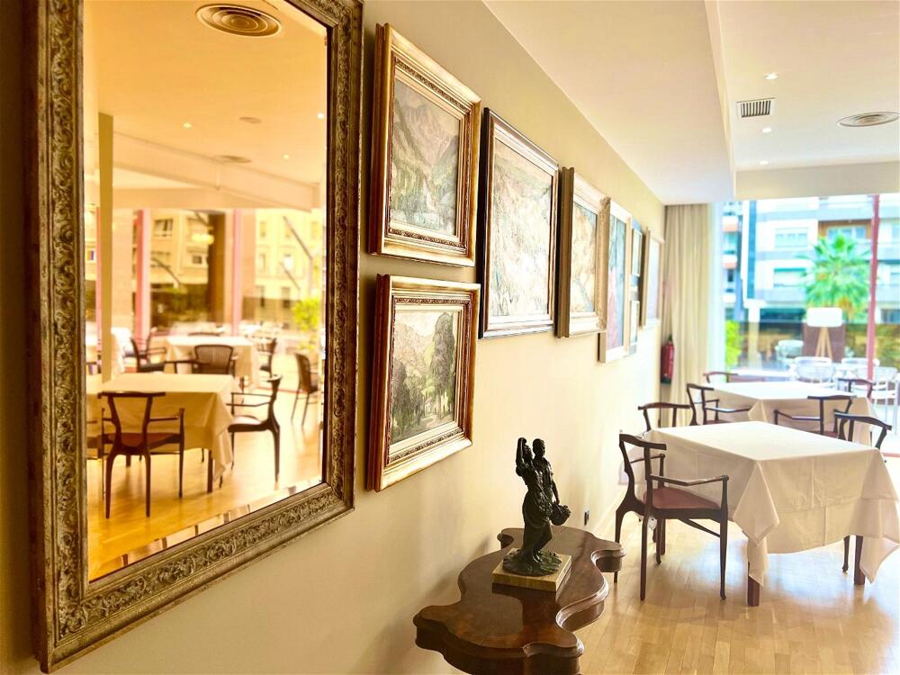 Foto general de Hotel Mercure Carlton Rioja