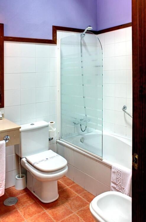 Foto del baño de Coviella Hotel Rural