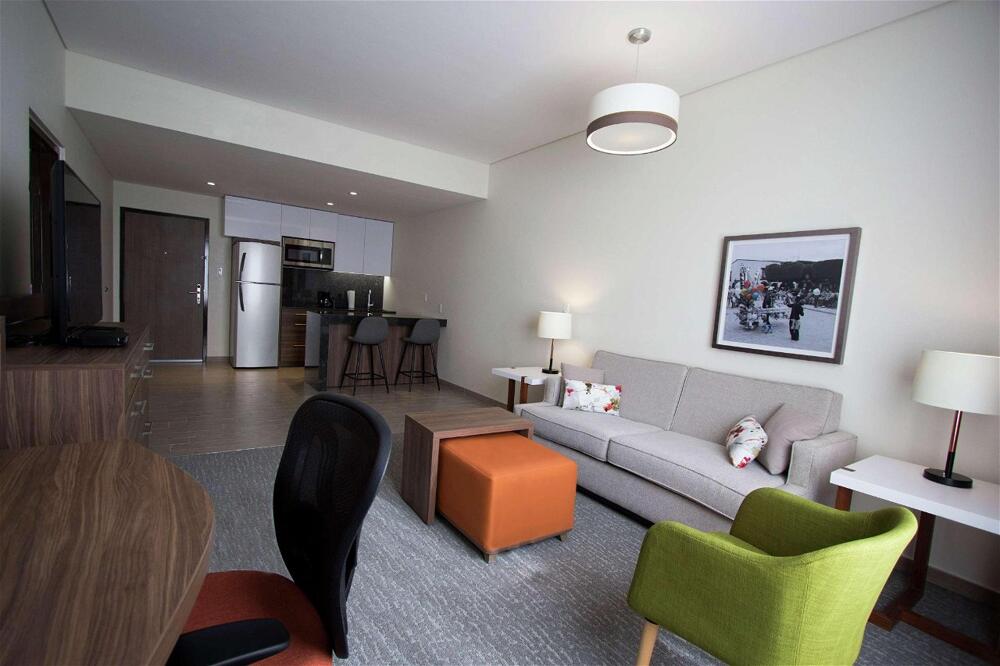 Foto de una habitación de Hotel Homewood Suites By Hilton Silao Airport