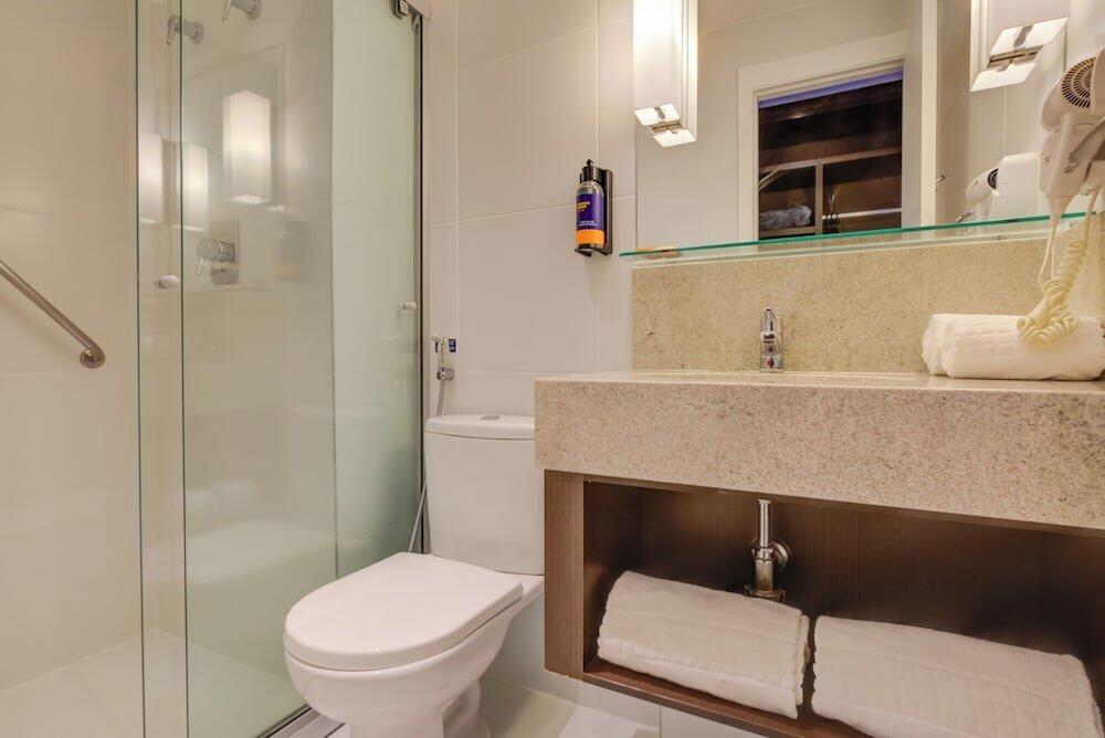 Foto del baño de Comfort Hotel Sao Caetano