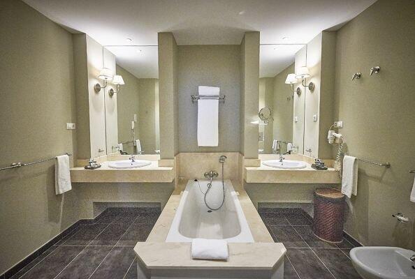 Foto del baño de Hotel Fairplay Golf &amp;amp; Spa Resort