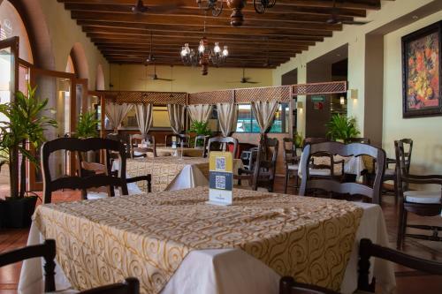 Foto de restauración de Costa de Oro Beach Hotel