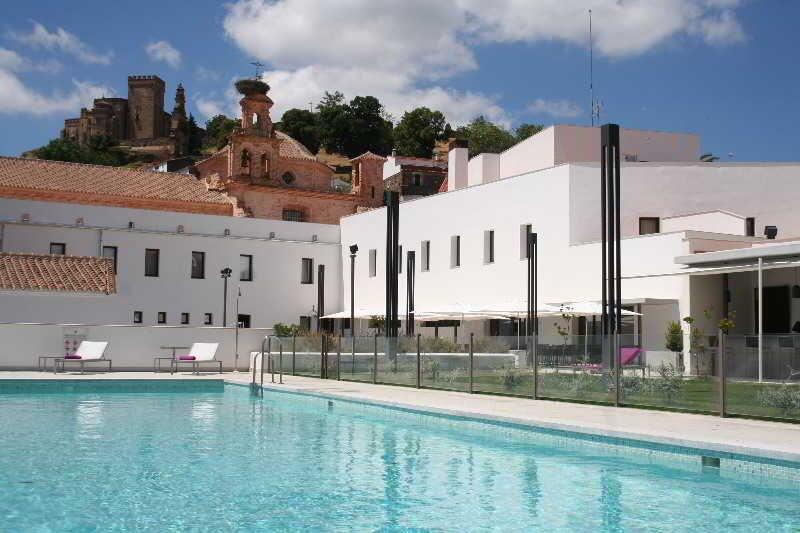 Foto del exterior de Hotel Convento Aracena &amp;amp; SPA