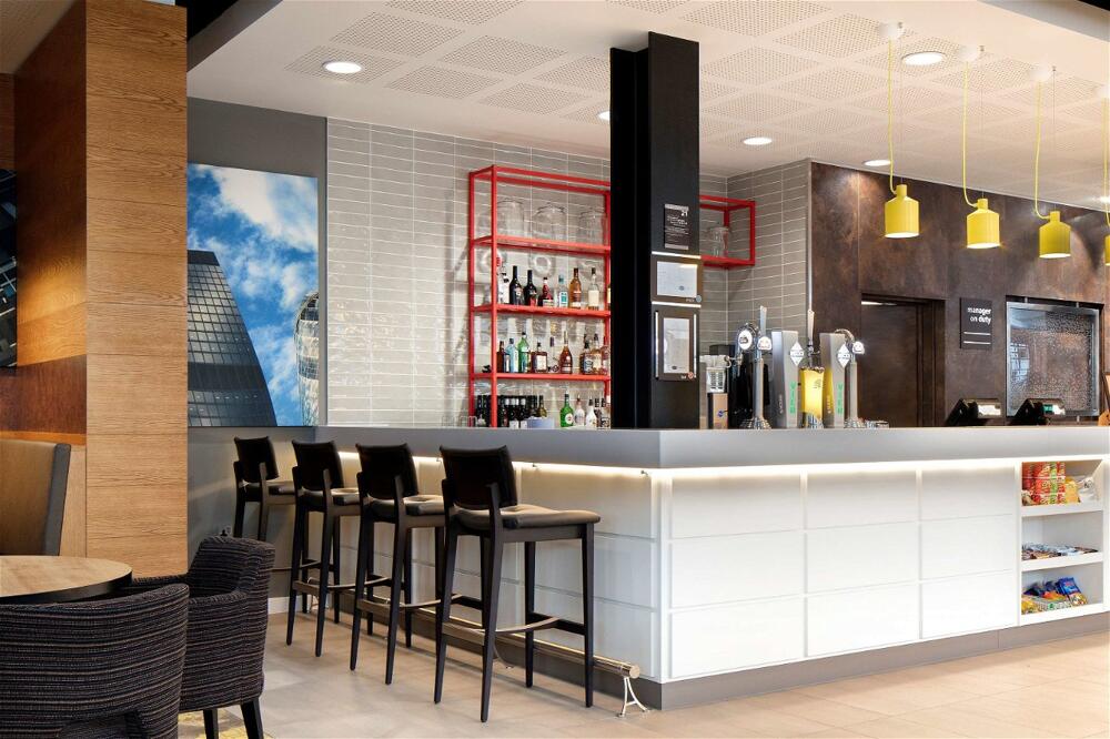 Foto de restauración de Hotel Hampton by Hilton London Docklands