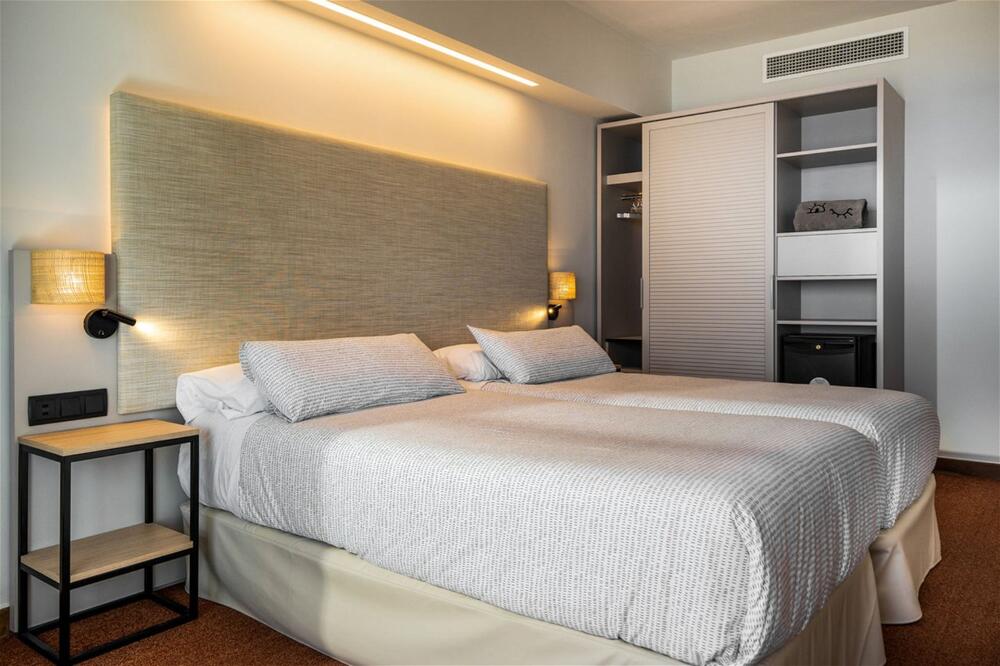 Foto de una habitación de Hotel INNSiDE by Meliá Costablanca - Adults recommended
