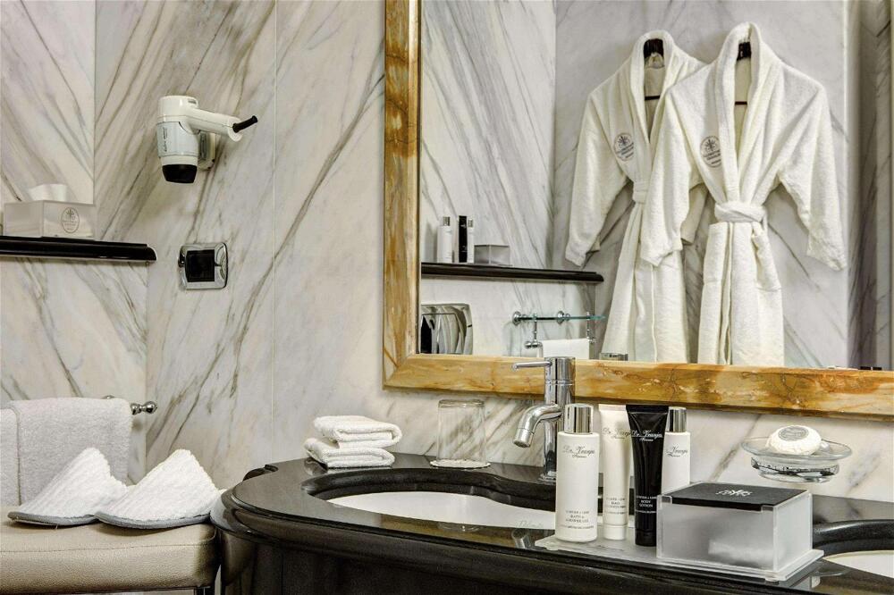 Foto del baño de Hotel Palazzo Montebello