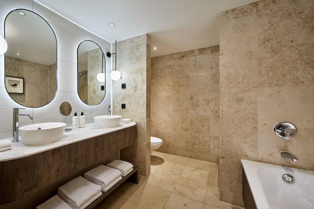 Foto del baño de Rotterdam Marriott Hotel