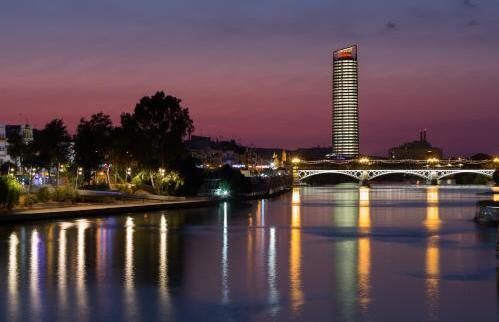 Foto del exterior de Eurostars Torre Sevilla