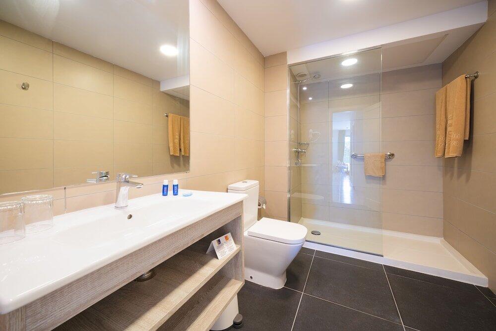 Foto del baño de Apartamentos Galeon Playa