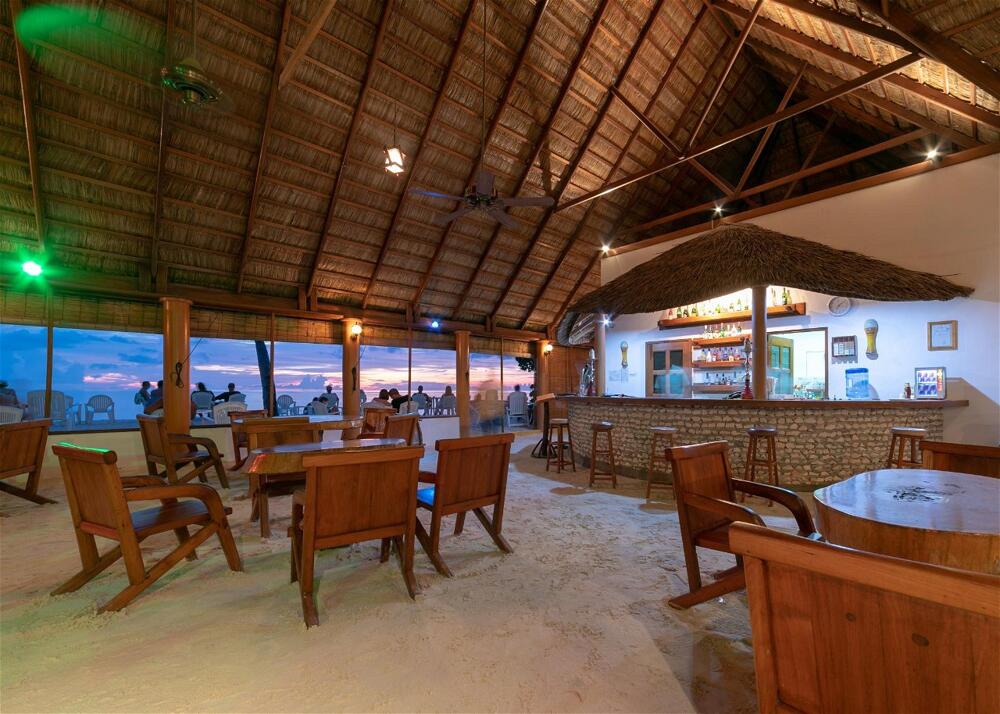 Foto de los servicios de Hotel Fihalhohi Island Resort