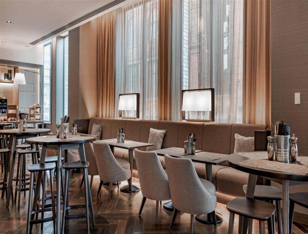 Foto de restauración de AC Hotel by Marriott Manchester City Centre
