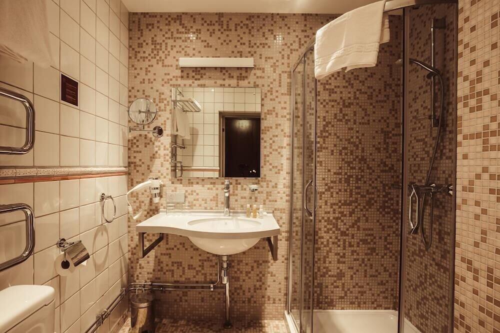 Foto de una habitación de Metropole Hotel by Semarah