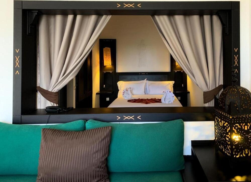 Foto de una habitación de Borjs Hotel Suites &amp;amp; Spa
