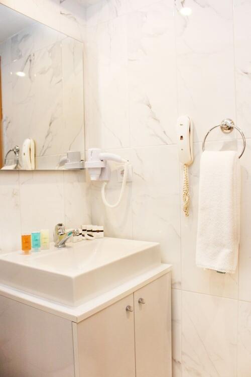 Foto del baño de Carlton Hotel Old City